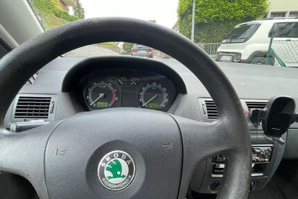 Skoda Fabia 133.000 km 3.000 &euro; Glattbach 63864