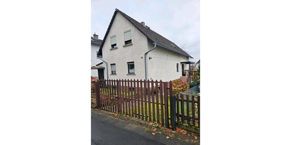 Einfamilienhaus Linsengericht - 8 Zimmer, 160 m&sup2;, 360.000&euro; | Angebot:25251046