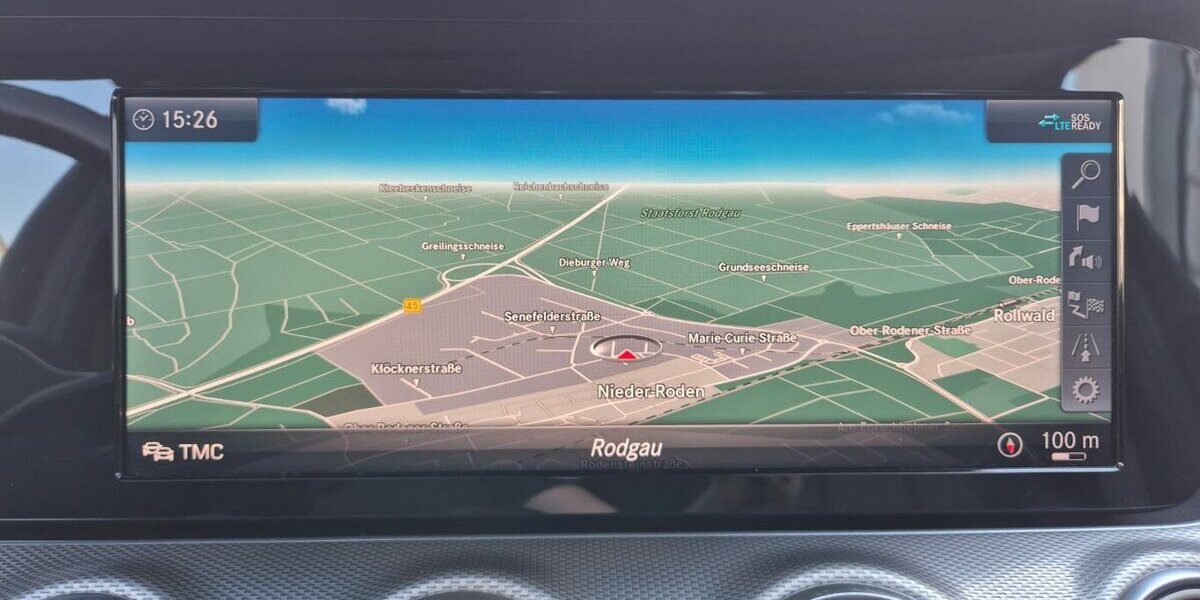 Mercedes-Benz E 400 d T 4M Standheizung, Rückfahrkamera, AHK, Co 200.000 km 19.490 &euro; Rodgau 63110