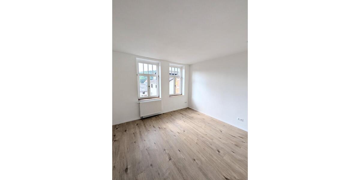 Etagenwohnung Gründau - 3 Zimmer, 76 m&sup2;, 800&euro; | Angebot:24782716