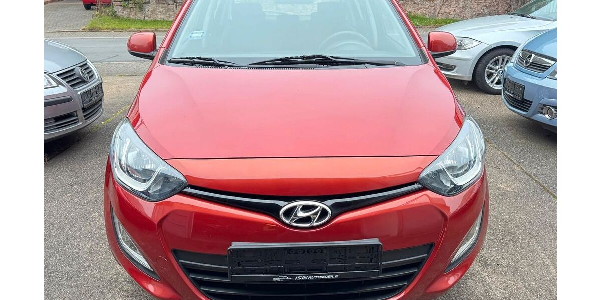Hyundai i20 154.601 km 4.895 &euro; Klingenberg 63911