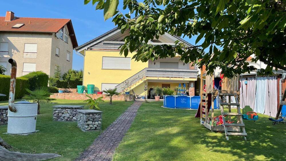 Einfamilienhaus Hasselroth Neuenhaßlau - 7 Zimmer, 220 m&sup2;, 659.000&euro; | Angebot:26203302