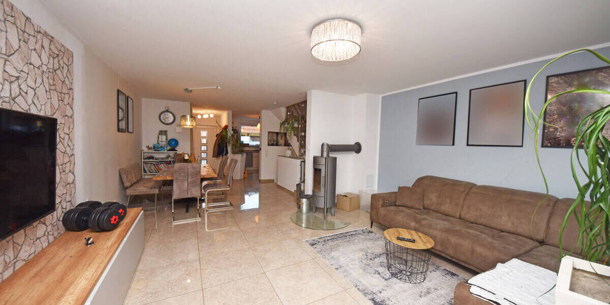 Reihenmittelhaus Laufach - 5 Zimmer, 190 m&sup2;, 419.000&euro; | Angebot:25774786
