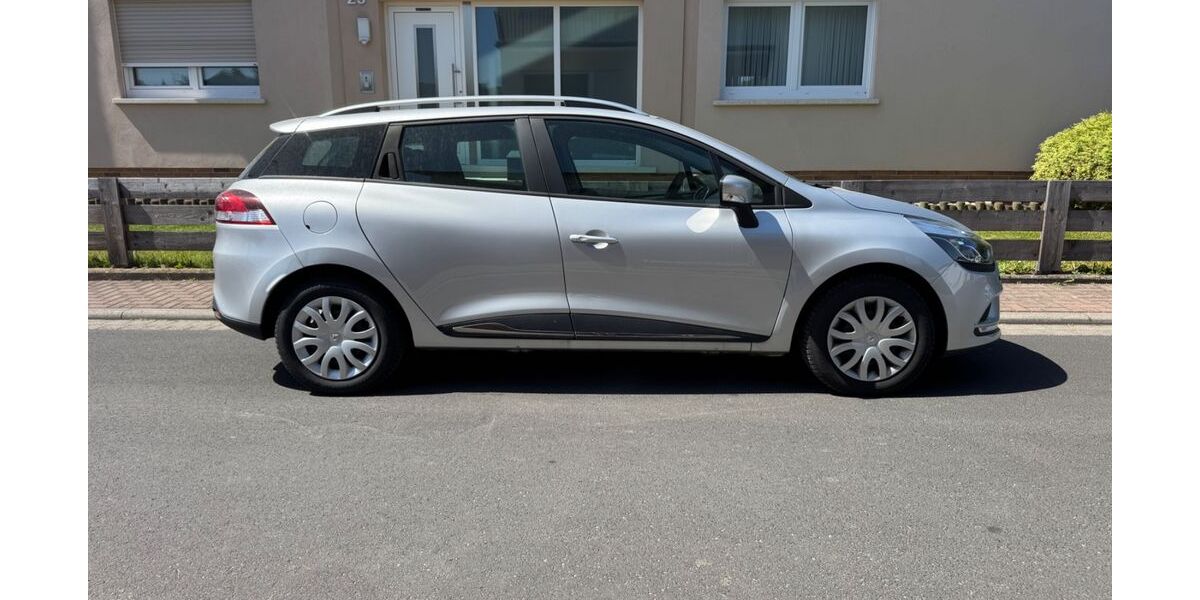 Renault Clio 9.396 km 12.500 &euro; Freigericht/ Somborn bei Frankfurt am Main 63579
