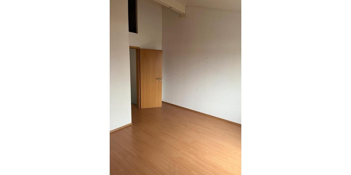 Reihenhaus Hanau Lamboy - 3 Zimmer, 81 m&sup2;, 339.000&euro; | Angebot:26215015
