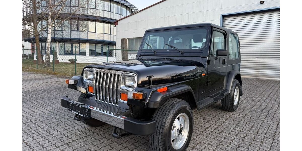 Jeep Wrangler 82.000 km 26.895 &euro; Kleinwallstadt 63839