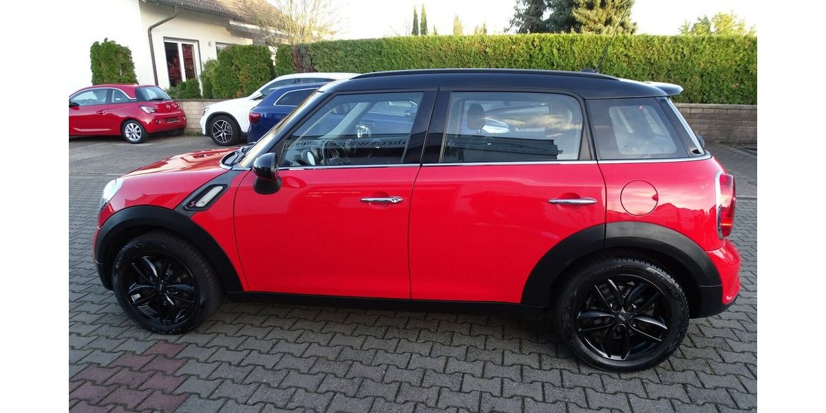 Mini Cooper SD Countryman All4 Cooper SD All4 Automatik 154.582 km 7.990 &euro; Rodgau 63110