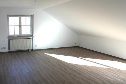 Wohnung Aschaffenburg Damm - 2 Zimmer, 82 m&sup2;, 750&euro; | Angebot:26648147