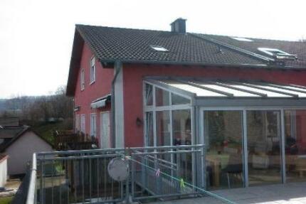 Haus Laufach - 6 Zimmer, 200 m&sup2;, 480.000&euro; | Angebot:25087516