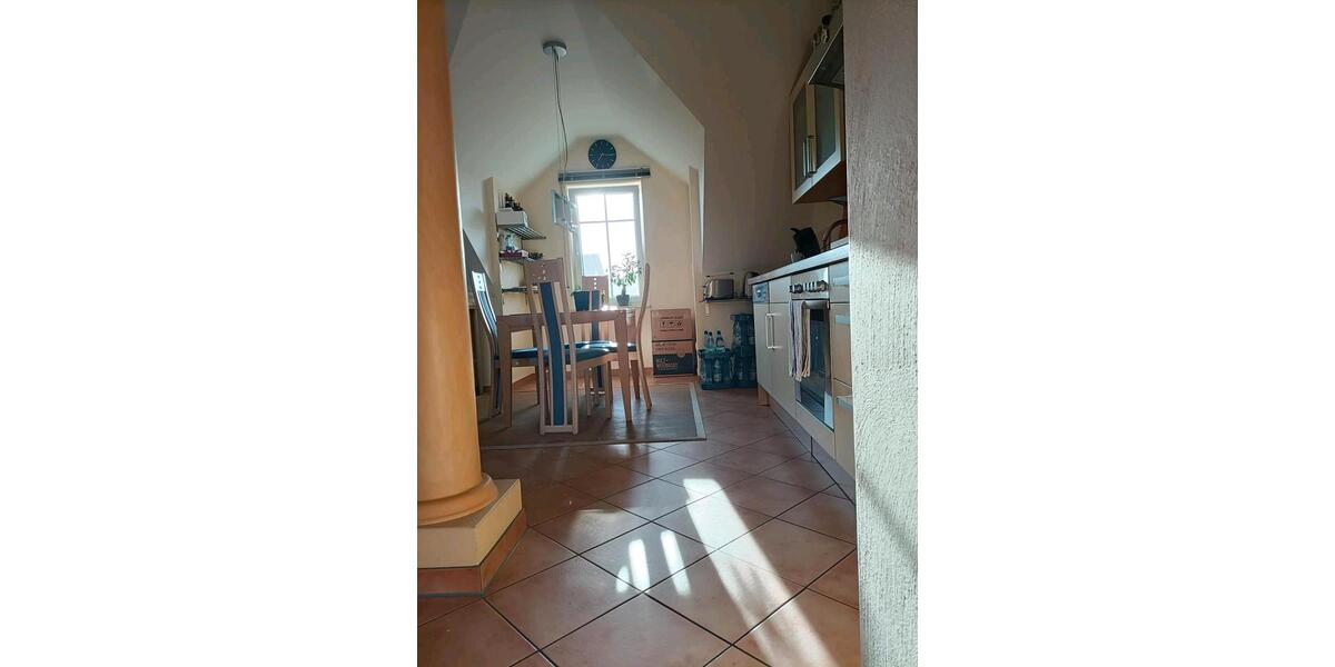 Dachgeschoßwohnung Großwallstadt - 2 Zimmer, 50 m&sup2;, 650&euro; | Angebot:25342304