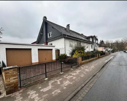 Einfamilienhaus Maintal - 7 Zimmer, 328 m&sup2;, 550.000&euro; | Angebot:25448458