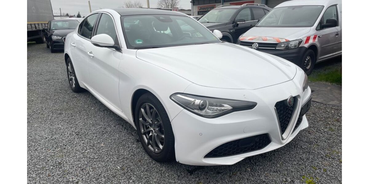 Alfa Romeo Giulia 210.000 km 14.500 &euro; Dieburg 64807