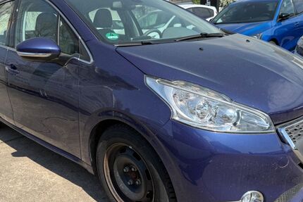 Peugeot 208 117.000 km 4.490 &euro; Mainaschaff 63814