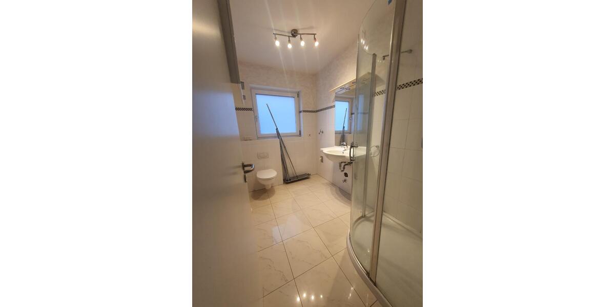 Erdgeschoßwohnung Haibach - 2.5 Zimmer, 110 m&sup2;, 1.300&euro; | Angebot:25046894