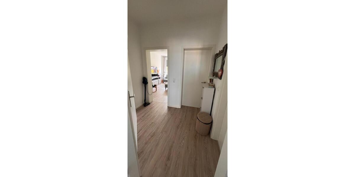 Dachgeschoßwohnung Aschaffenburg Damm - 2 Zimmer, 60 m&sup2;, 800&euro; | Angebot:26305554