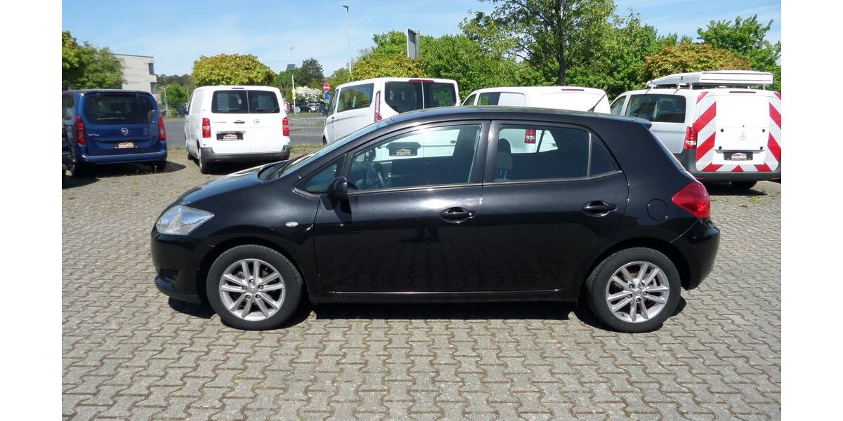 Toyota Auris 200.000 km 3.990 &euro; Erlenbach a. Main 63906