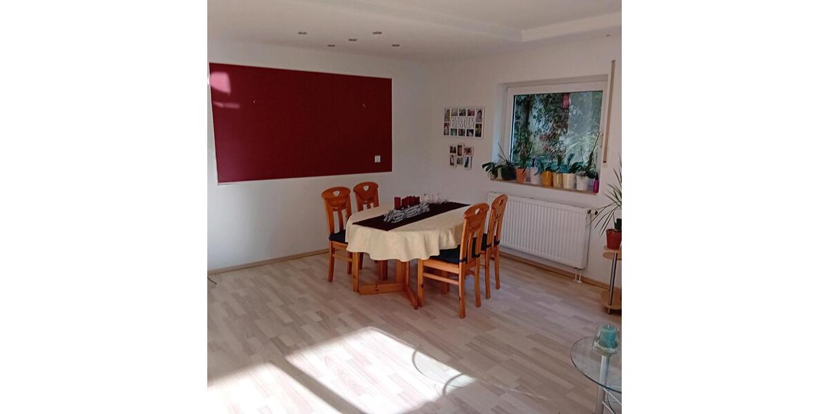 Erdgeschoßwohnung Schöllkrippen - 4 Zimmer, 119 m&sup2;, 369.000&euro; | Angebot:26136882