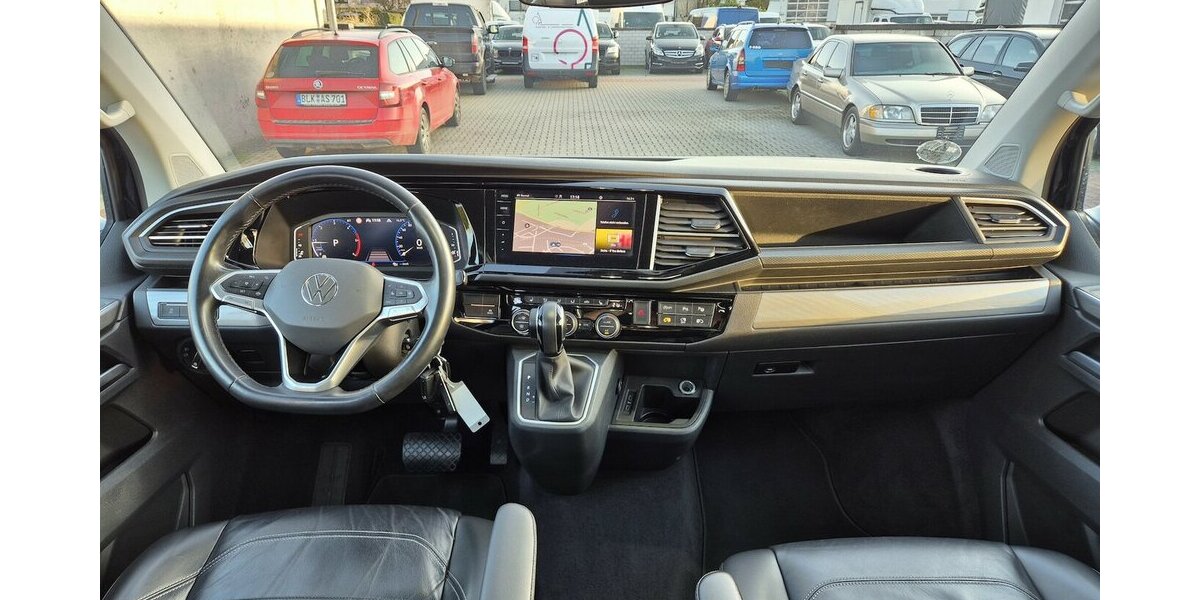 VW T6.1 Multivan Generation Six FWD Leder, Standheizu 61.822 km 47.890 &euro; Rodgau 63110
