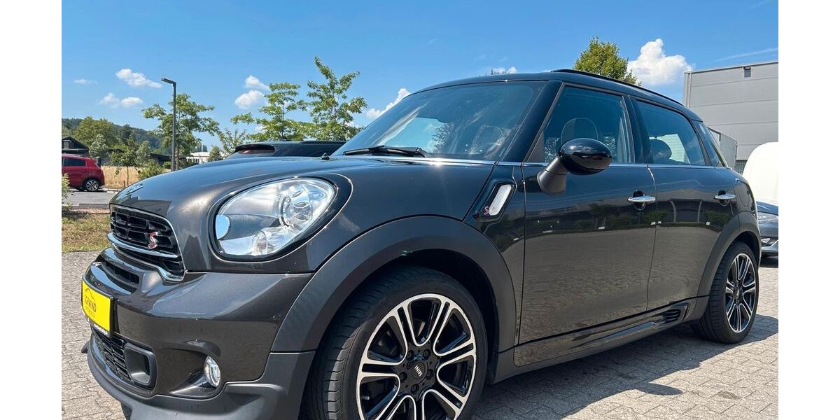 Mini Countryman S (Cooper) 117.732 km 13.790 &euro; Elsenfeld 63820