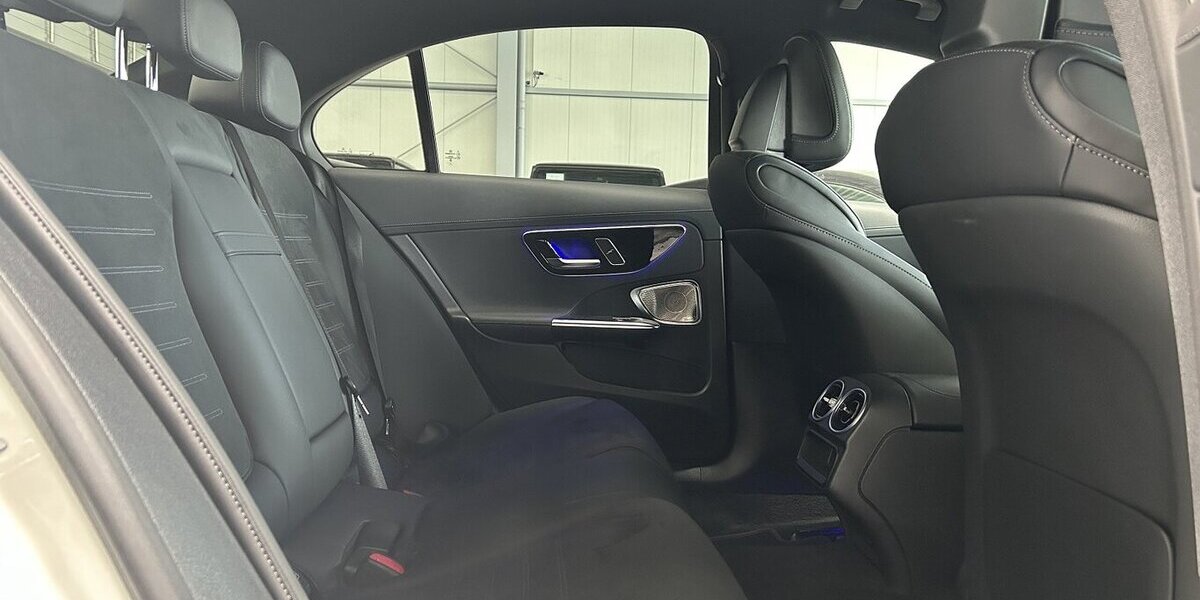 Mercedes-Benz C 300 e AMG PREMIUM DISTRONIC- BURMESTER- NIGHT! 13.089 km 45.899 &euro; Groß-Umstadt 64823