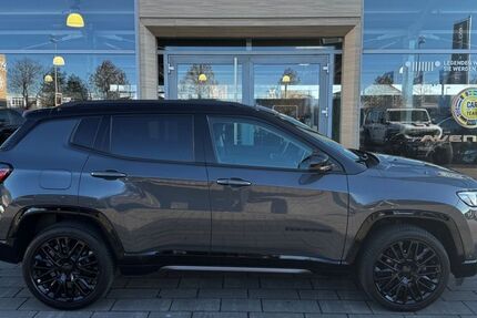 Jeep Compass 31.450 km 28.690 &euro; Aschaffenburg 63741