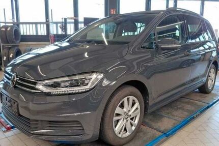 VW Touran 17.250 km 31.900 &euro; Gelnhausen - Roth 63571