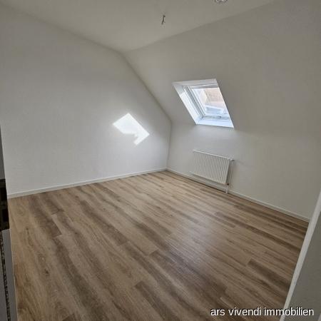 Dachgeschoßwohnung Langenselbold - 2 Zimmer, 57 m&sup2;, 780&euro; | Angebot:25960069