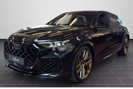 Audi RSQ8 2.100 km 142.990 &euro; Aschaffenburg 63741