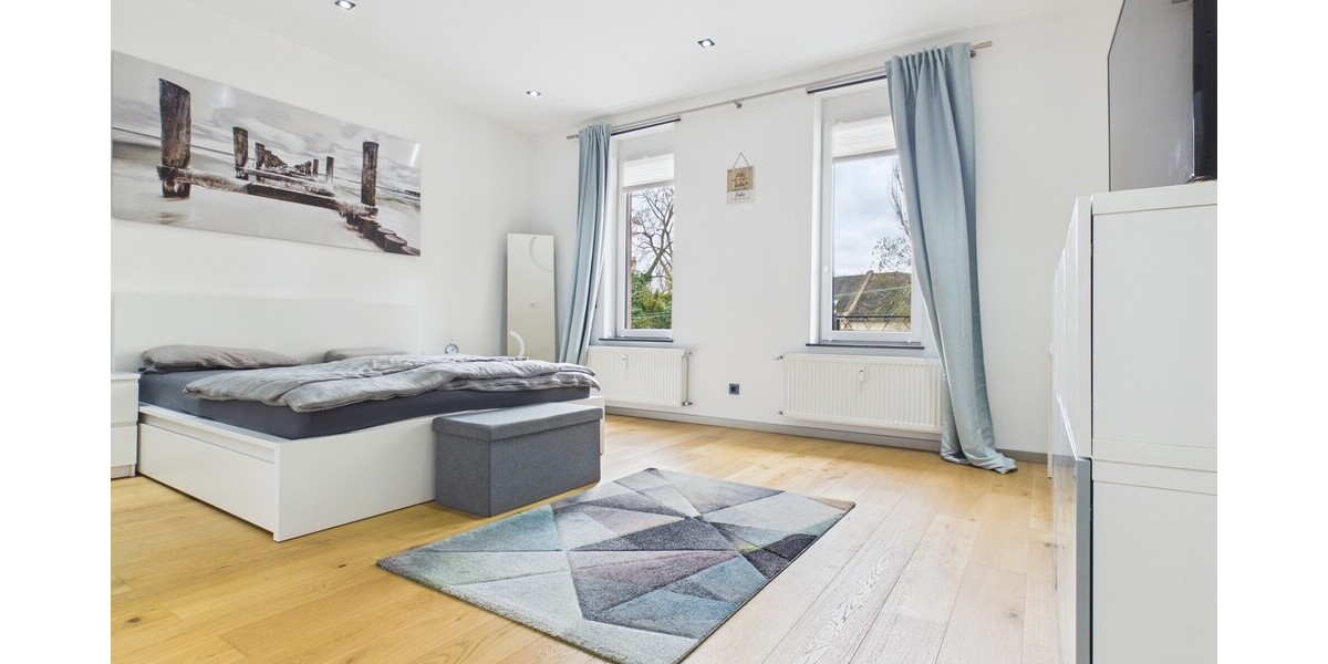 Exklusive 2-Zimmer-Wohnung mit Balkon, moderner Einbauküche und Stellplatz in Hanau - Etagenwohnung Hanau | Angebot:26019443