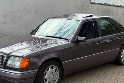 Mercedes-Benz E 220 295.000 km 6.900 &euro; mühlheim am maim 63165