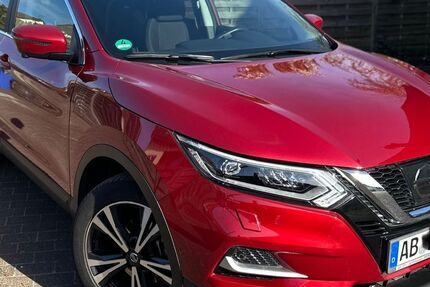 Nissan Qashqai 15.570 km 17.000 &euro; Mainaschaff 63814