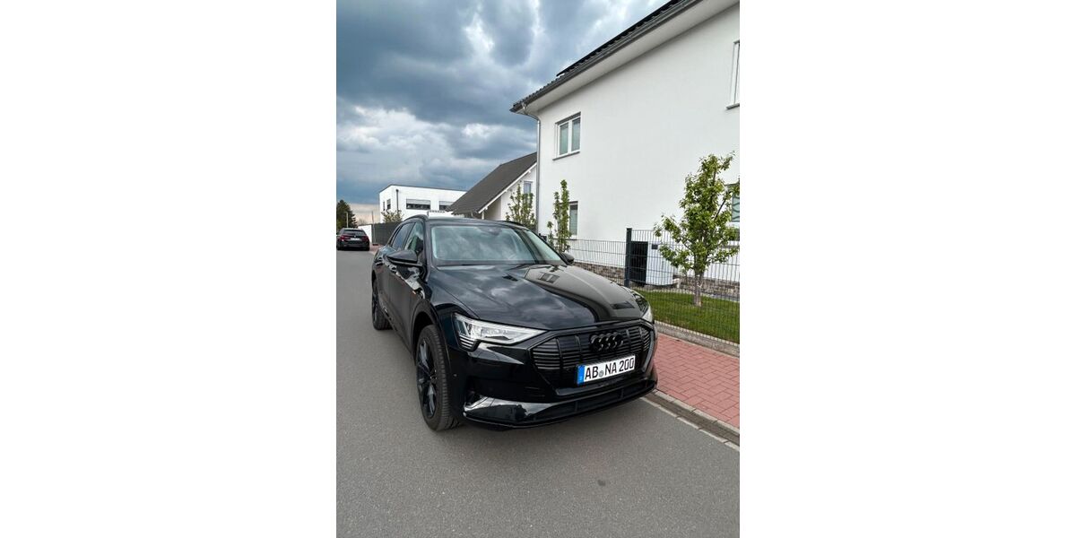 Audi e-tron 183.000 km 22.700 &euro; Großostheim 63762