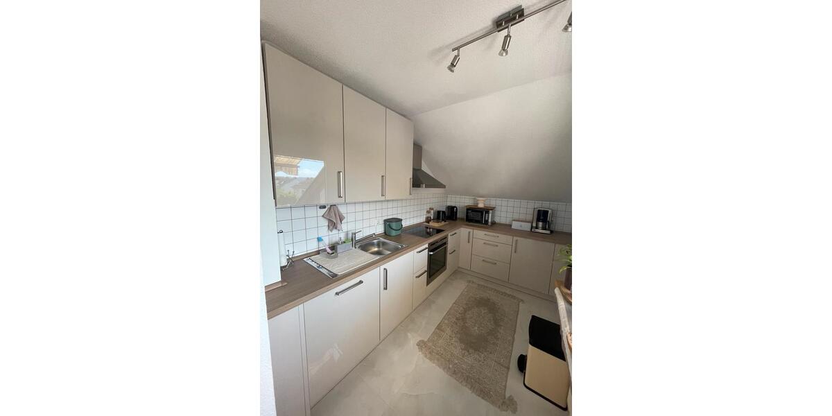 Dachgeschoßwohnung Großwallstadt - 4 Zimmer, 75 m&sup2;, 285.000&euro; | Angebot:27189798