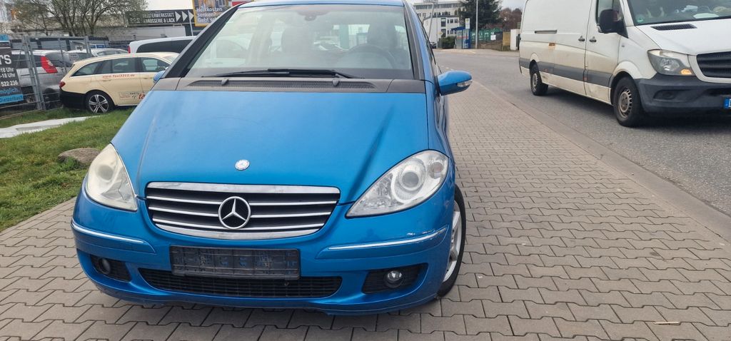 Mercedes-Benz A 160 210.000 km 1.990 &euro; Dietzenbach 63128