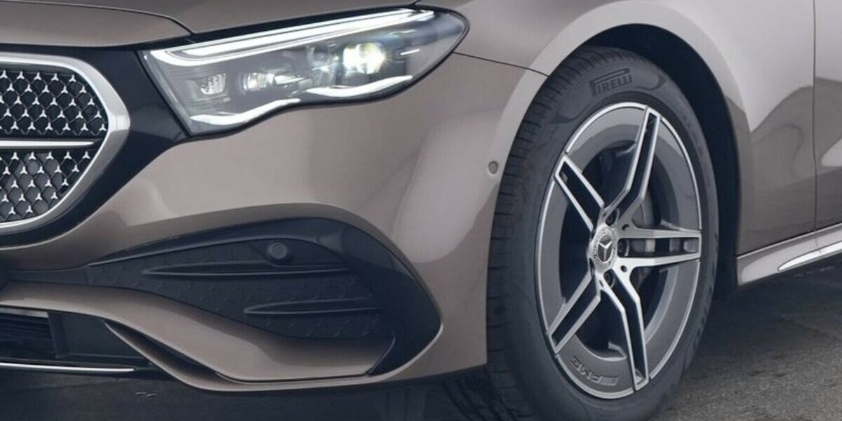 Mercedes-Benz E 300 T e AMG PREMIUM+ AIRMATIC-SUPERSCREEN-4D! 4.940 km 58.789 &euro; Groß-Umstadt 64823