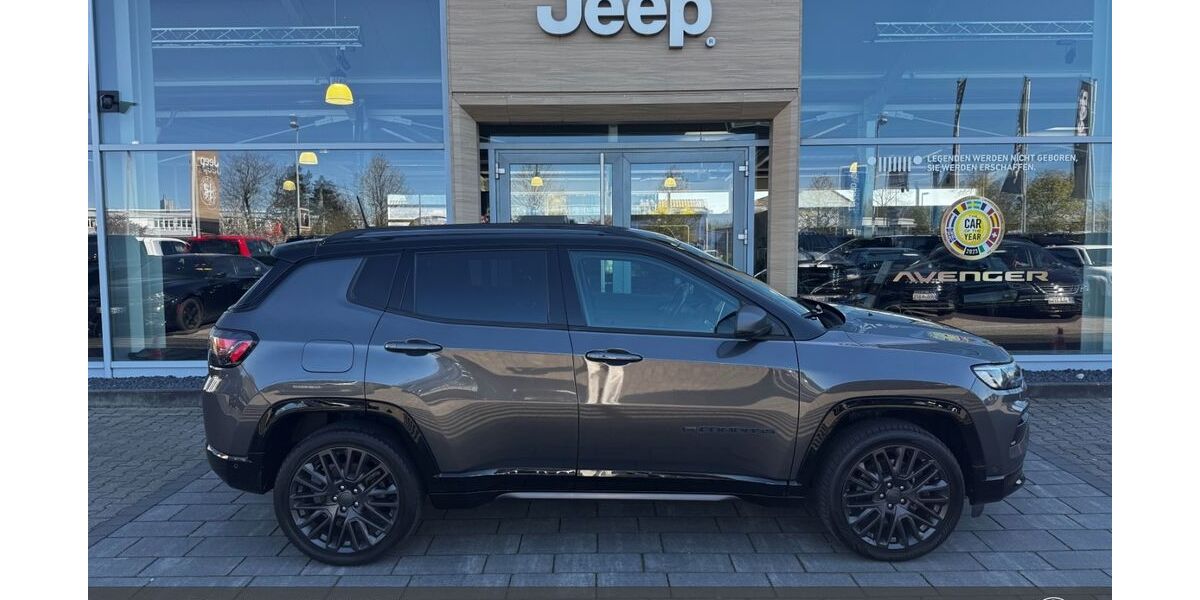 Jeep Compass 62.629 km 22.490 &euro; Aschaffenburg 63741