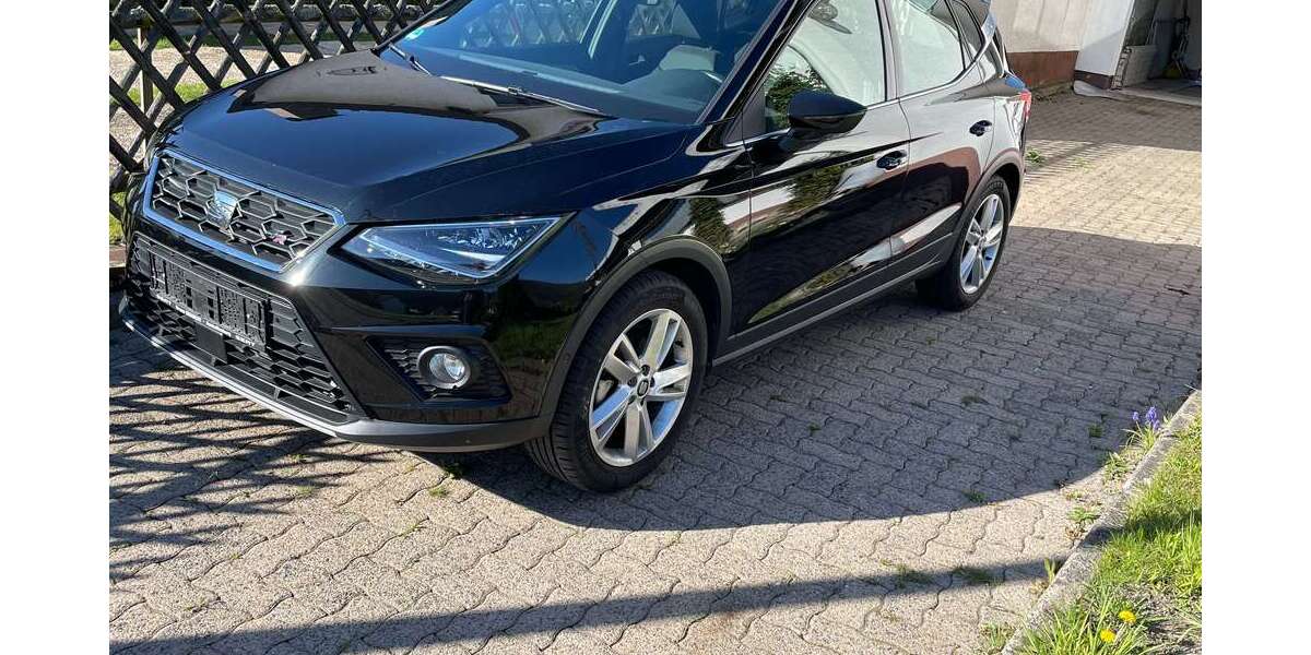 Seat Arona 25.468 km 15.950 &euro; Collenberg 97896