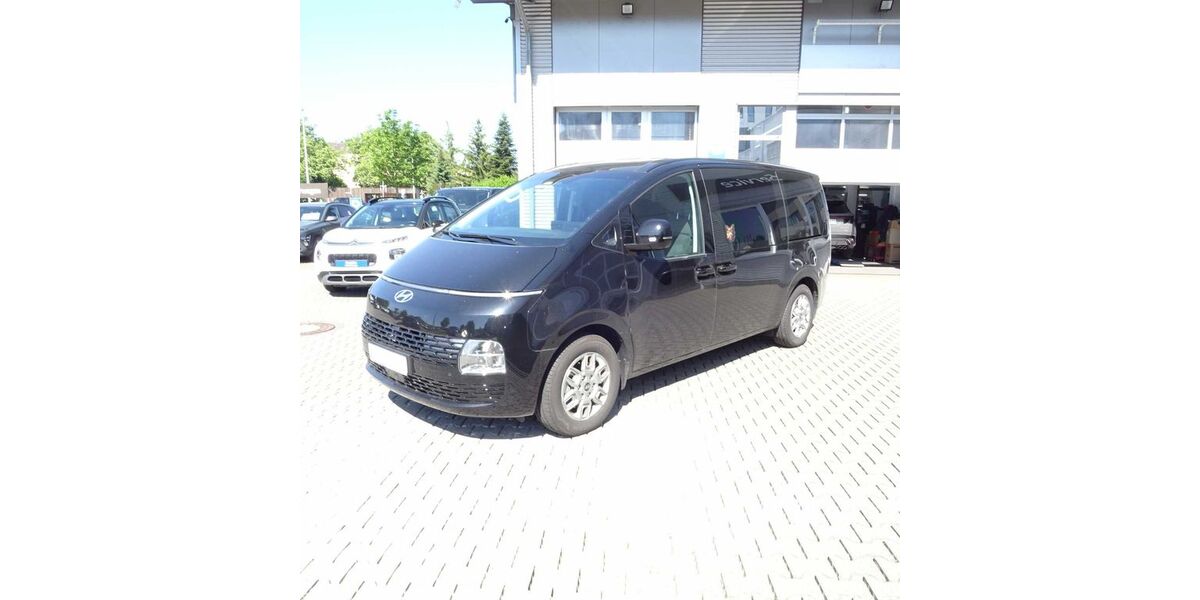 Hyundai STARIA 9.000 km 46.999 &euro; Elsenfeld 63820