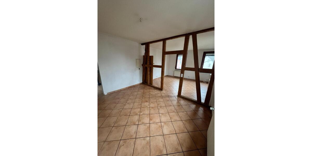 Etagenwohnung Schaafheim - 5.5 Zimmer, 135 m&sup2;, 720&euro; | Angebot:20540768