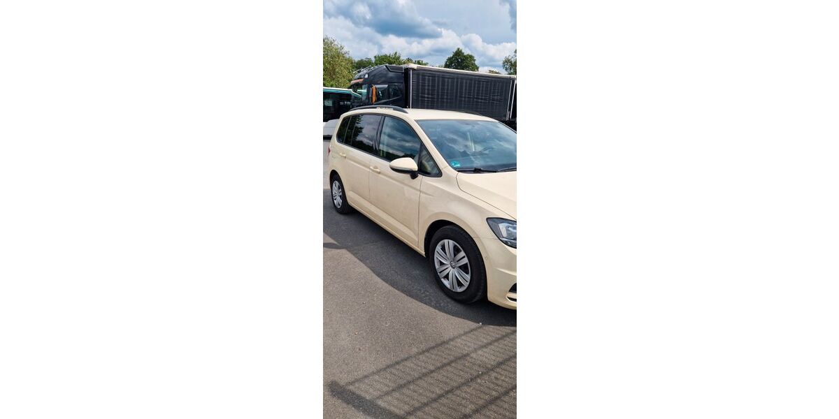 VW Touran 400.400 km 4.800 &euro; Hanau 63450