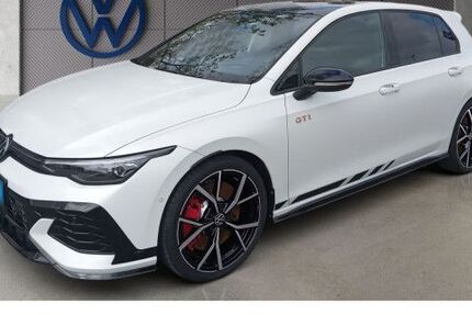 VW Golf 19.519 km 43.980 &euro; Hanau 63452