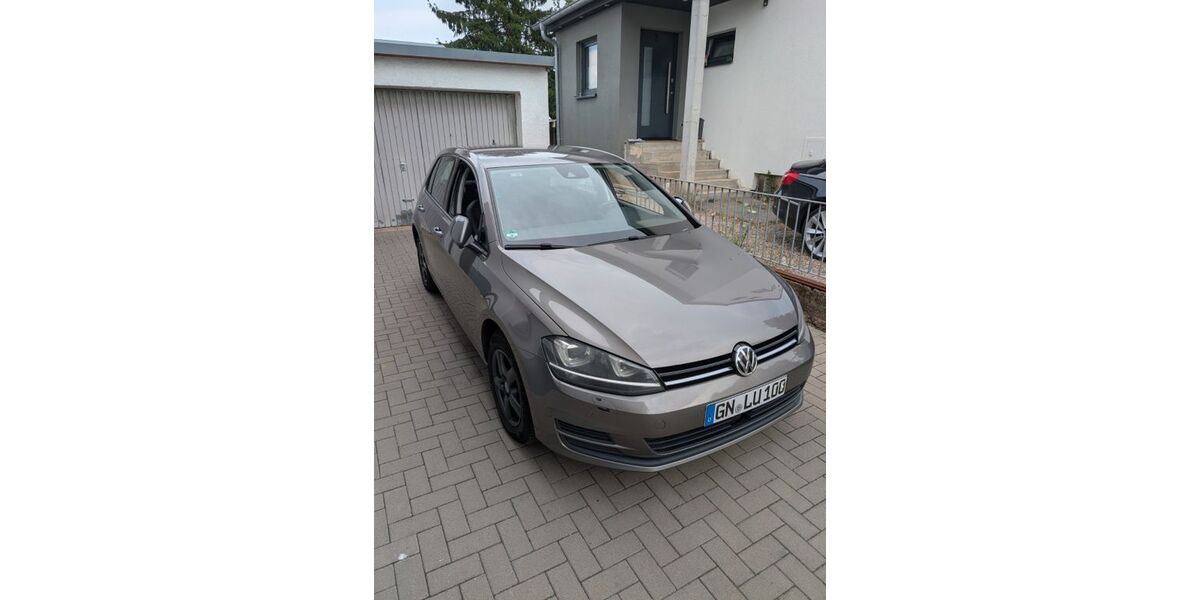 VW Golf 235.000 km 8.499 &euro; Linsengericht 63589