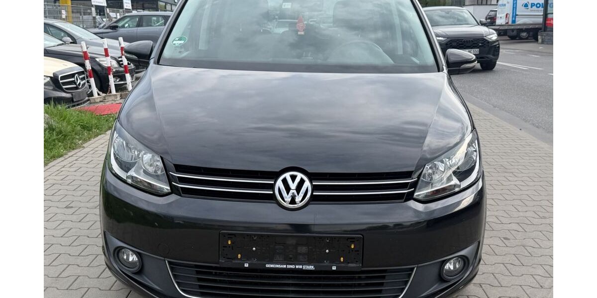 VW Touran 134.127 km 11.399 &euro; Dietzenbach 63128