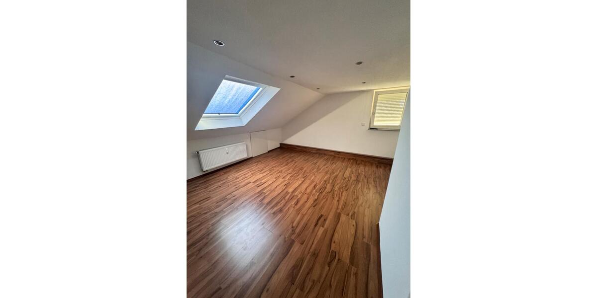 Dachgeschoßwohnung Karlstein am Main - 3 Zimmer, 65 m&sup2;, 850&euro; | Angebot:25364501