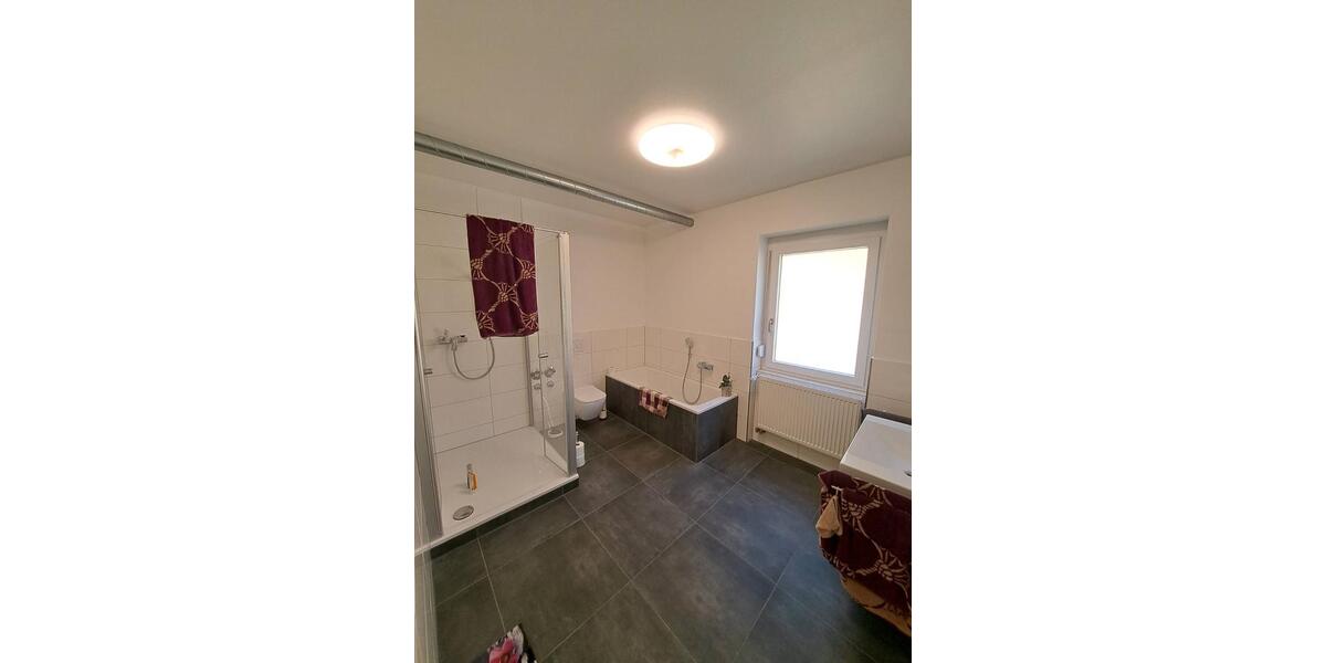 Etagenwohnung Obernburg am Main - 4 Zimmer, 152 m&sup2;, 1.300&euro; | Angebot:25217097