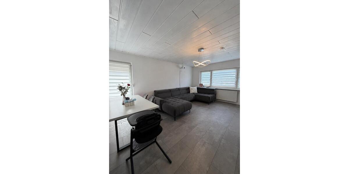 Dachgeschoßwohnung Breuberg - 4 Zimmer, 98 m&sup2;, 1.100&euro; | Angebot:26322088