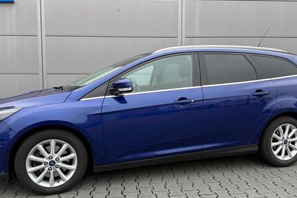 Ford Focus 208.000 km 6.500 &euro; Obertshausen 63179