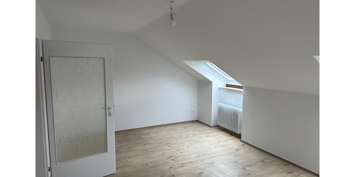 Einfamilienhaus Stockstadt am Main - 6 Zimmer, 140 m&sup2;, 1.900&euro; | Angebot:26227864
