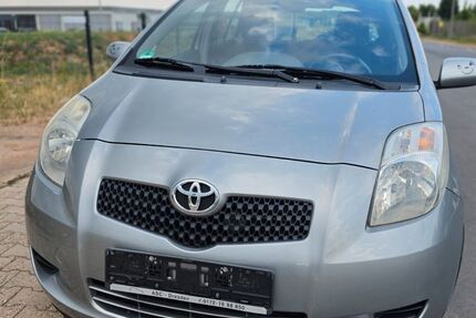 Toyota Yaris 140.000 km 4.300 &euro; Dietzenbach 63128