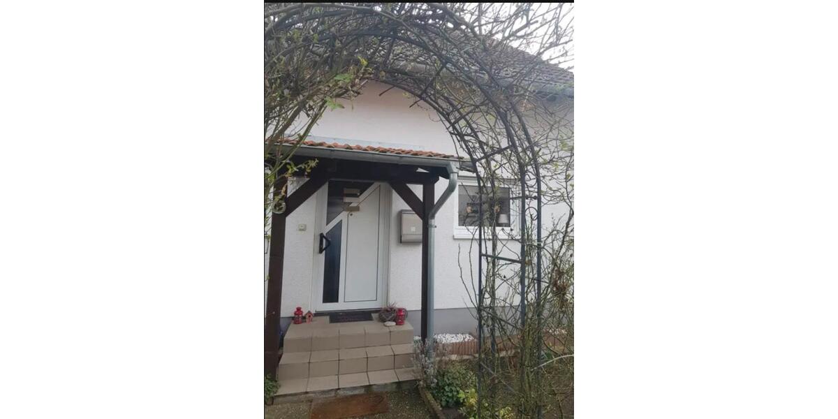 Doppelhaushälfte Gründau - 6 Zimmer, 142 m&sup2;, 429.000&euro; | Angebot:26317042